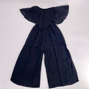 UEC Guess black off the shoulder ruffled wide leg cropped jumpsuit size XS